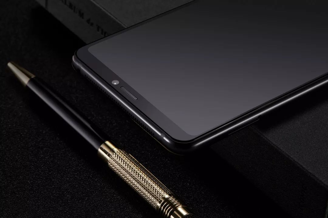 严重碎屏拆屏技巧和注意事项,手机碎屏了怎么样换屏更省钱