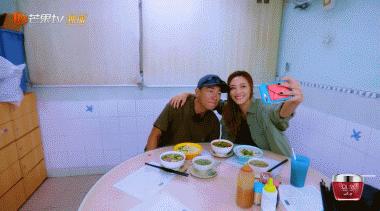 谢娜张杰狗粮何炅,张杰谢娜狗粮