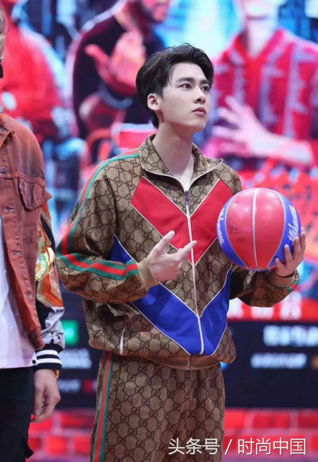 时尚是个轮回对比照,时尚是一个轮回的意义