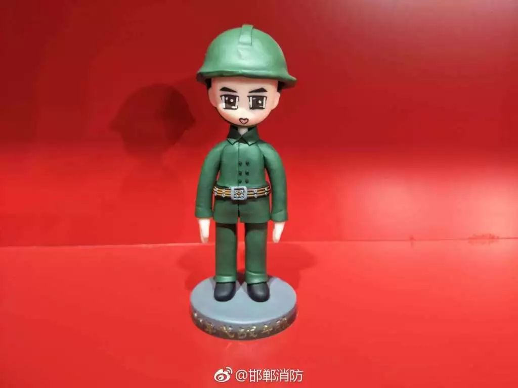 我国以前的消防服是什么样的,各时代的消防服