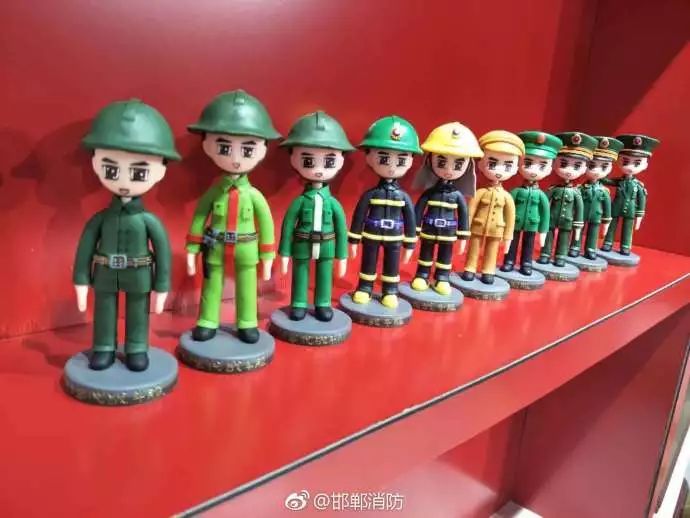 我国以前的消防服是什么样的,各时代的消防服