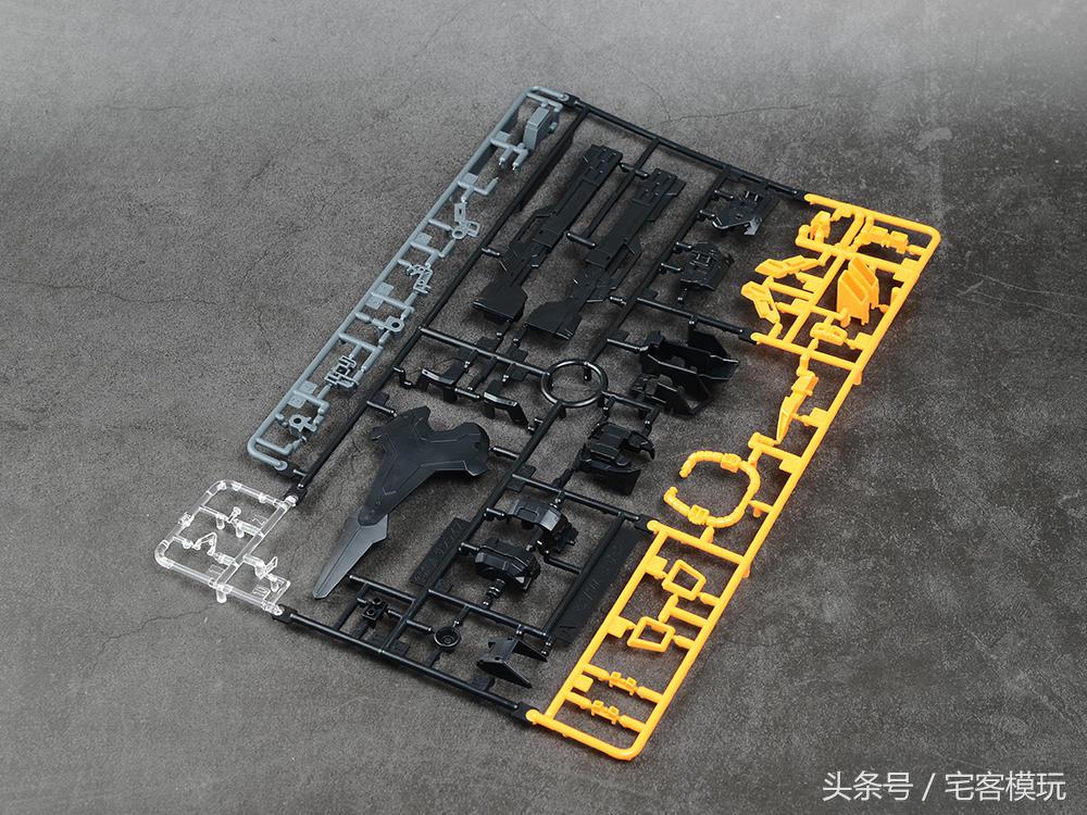 万代rg电镀沙扎比测评,万代rg沙扎比组装过程