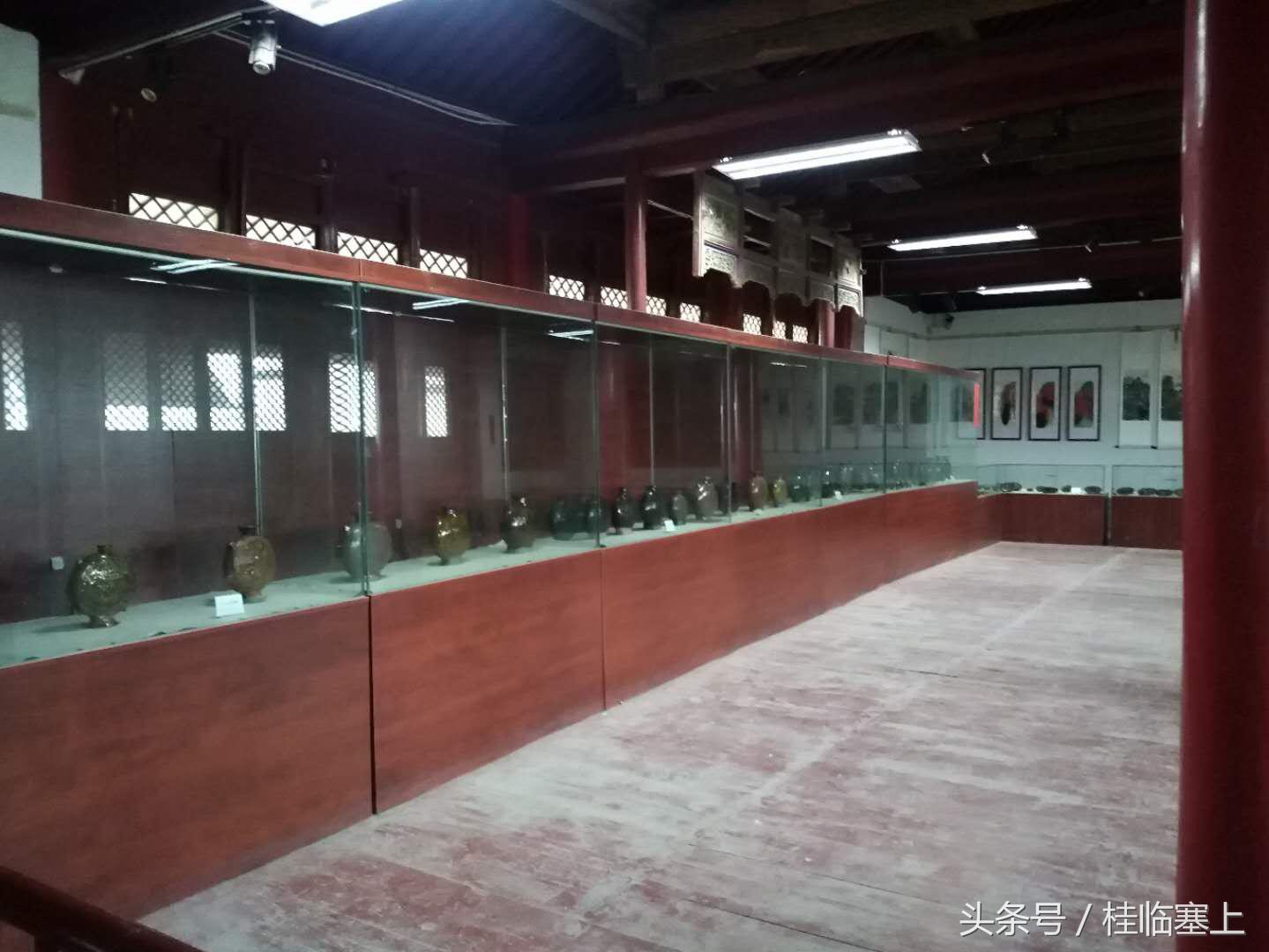 银川人，您喜欢漫步在秋雨绵绵中的宁园玉皇阁里吗