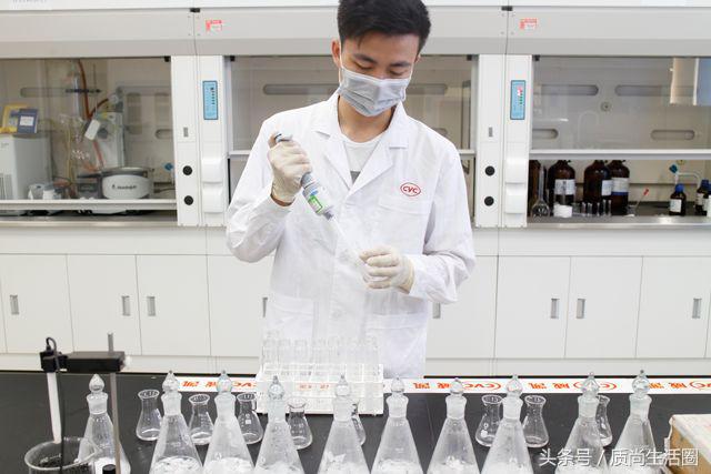 6款卫生巾柔软度测评,5g卫生巾评测视频