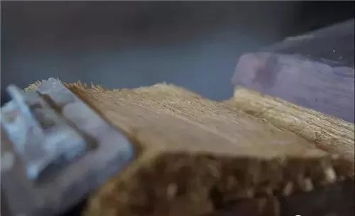 「发现」蒙自这种用刀切出来的“黄金丝”,在云南“怪”出名的!