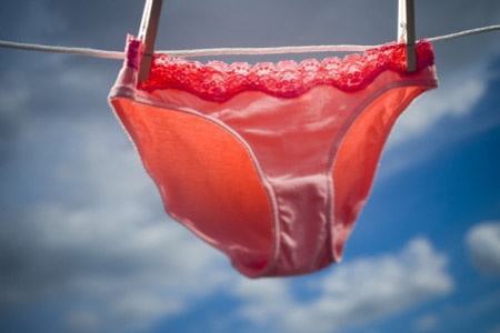 尿频、尿急、尿痛可能是尿路感染找上了你!预防尿路感染这样做