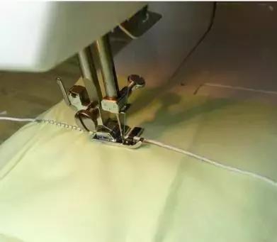 家用缝纫机的各种压脚用法,老式缝纫机各种压脚使用方法大全