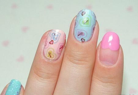 拉丝胶贴纸美甲视频教程,美甲图案贴纸怎么贴