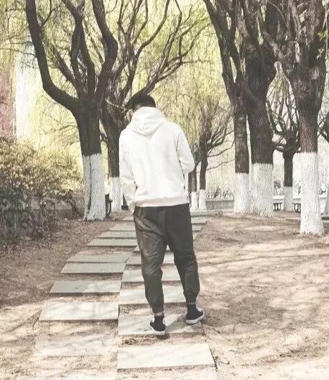 丑人平价穿搭,普通人基础款如何穿出高级感