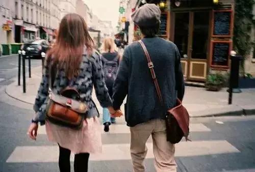 富二代假装破产测试女友结局亮了,富二代假装破产测试女友