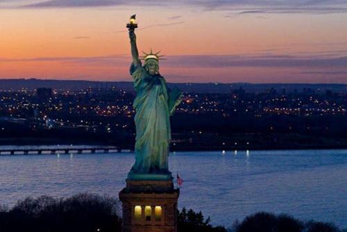 海外房产投资的条件是什么,海外房产购买风险有哪些