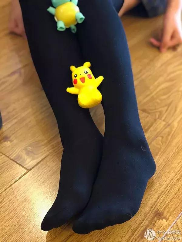 这是一篇正经的推荐:试穿*袜丝**我们是认真的