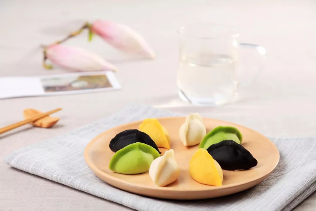 美食家蔡澜带两个女孩吃遍天下,美食家蔡澜吃鱼