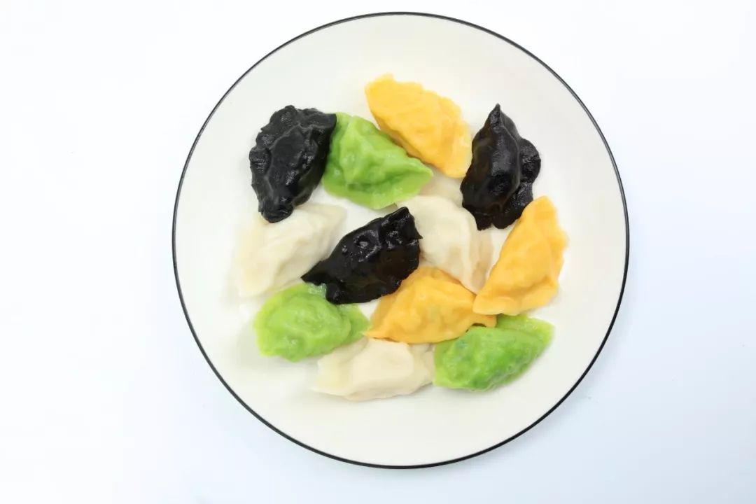 美食家蔡澜带两个女孩吃遍天下,美食家蔡澜吃鱼