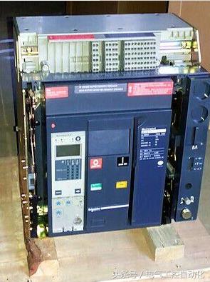 目前常用的断路器有几种,dw15-400万能断路器原理动画