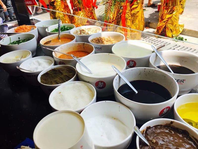 雷家老农民酸辣粉总店,重庆雷家老农民非遗酸辣粉巫山店