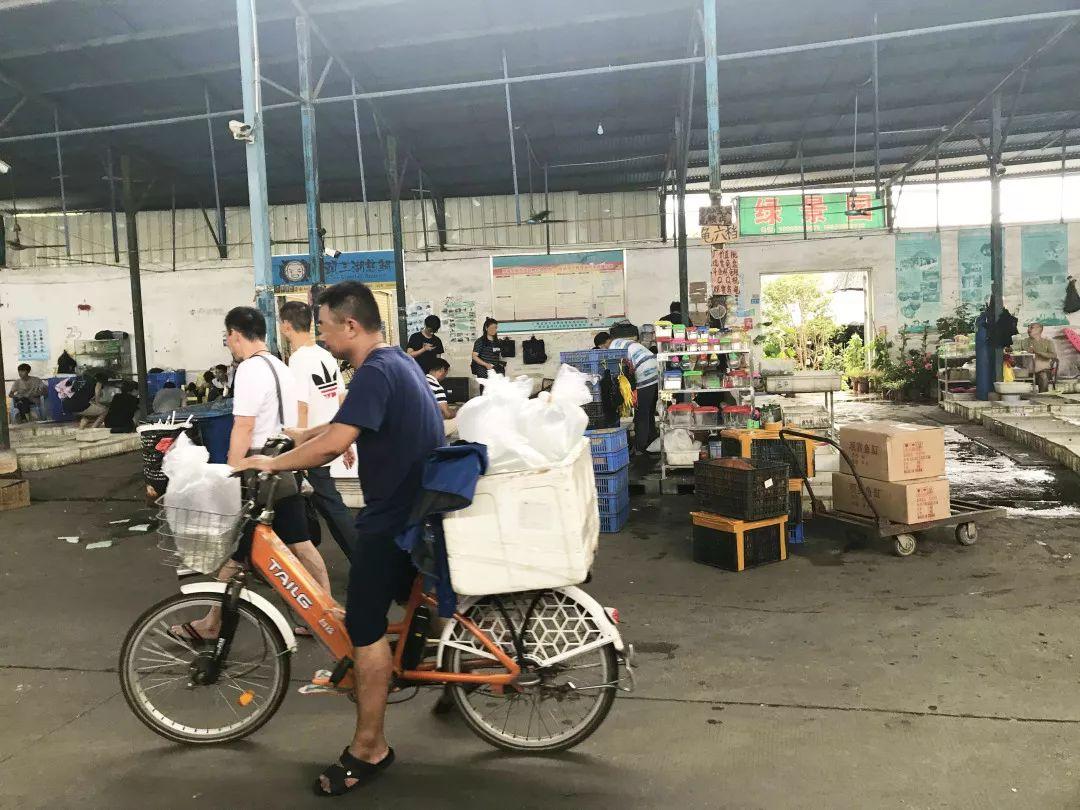 广州便宜又好看的批发市场,广州年前批发市场买衣服地方推荐