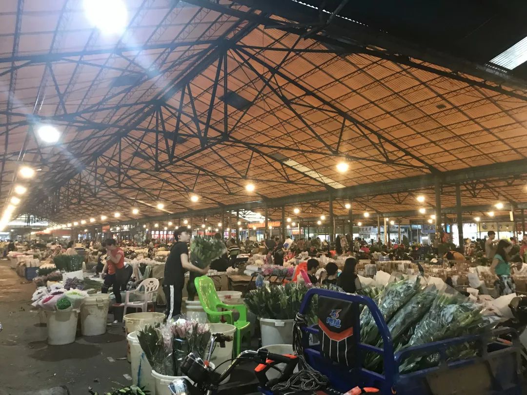 广州便宜又好看的批发市场,广州年前批发市场买衣服地方推荐