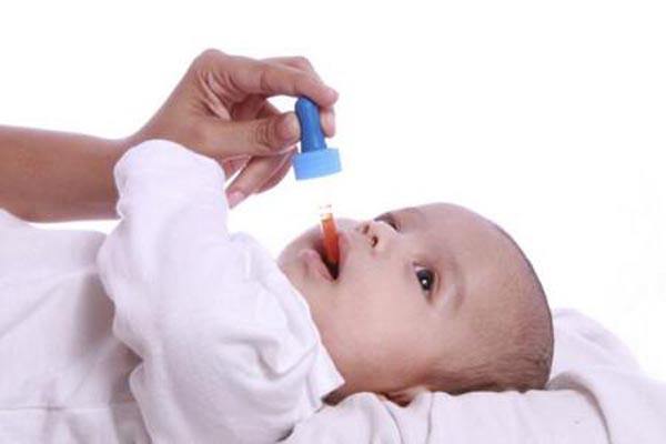 宝宝自己吃错了药怎么办,宝宝吃错药真相