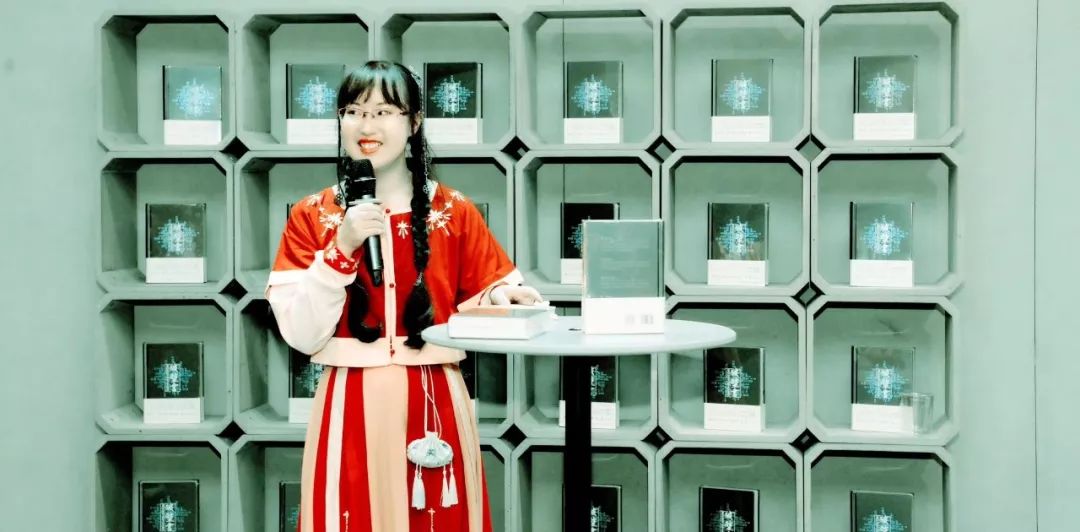 北大高材生写了本年轻人“黑话”手册，来测测你属于哪个次元！丨读书者说