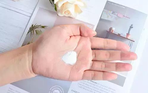 洗面奶没洗干净伤到皮肤,洗面奶没选对会脸红吗