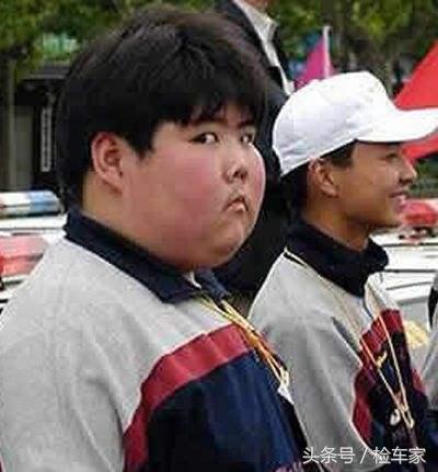 23款捷豹f-pacep250r-dynamicblack,买贬值快的二手车好吗