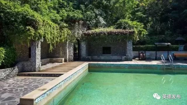 温泉水滑洗凝脂,温泉水滑洗凝脂什么意思