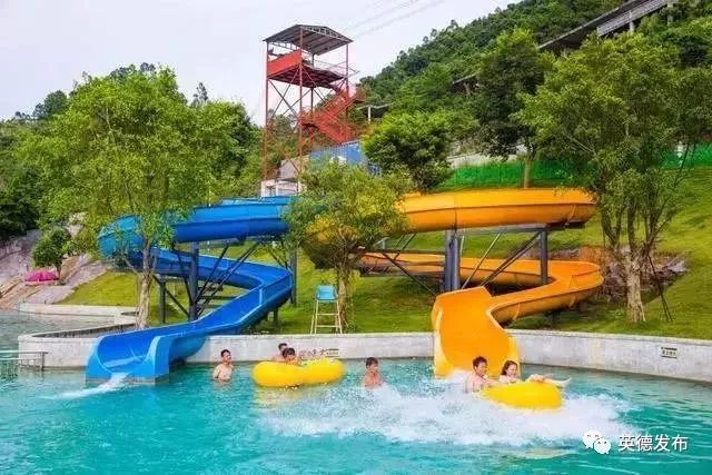 温泉水滑洗凝脂,温泉水滑洗凝脂什么意思