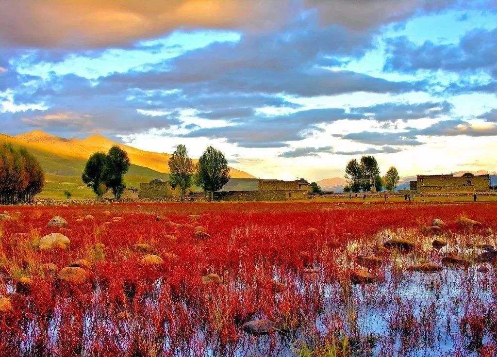 四姑娘山稻城亚丁色达线路,亚丁稻城和四姑娘山是一个地方