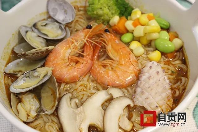 为什么饭店里的方便面那么好吃,第一次觉得方便面很好吃