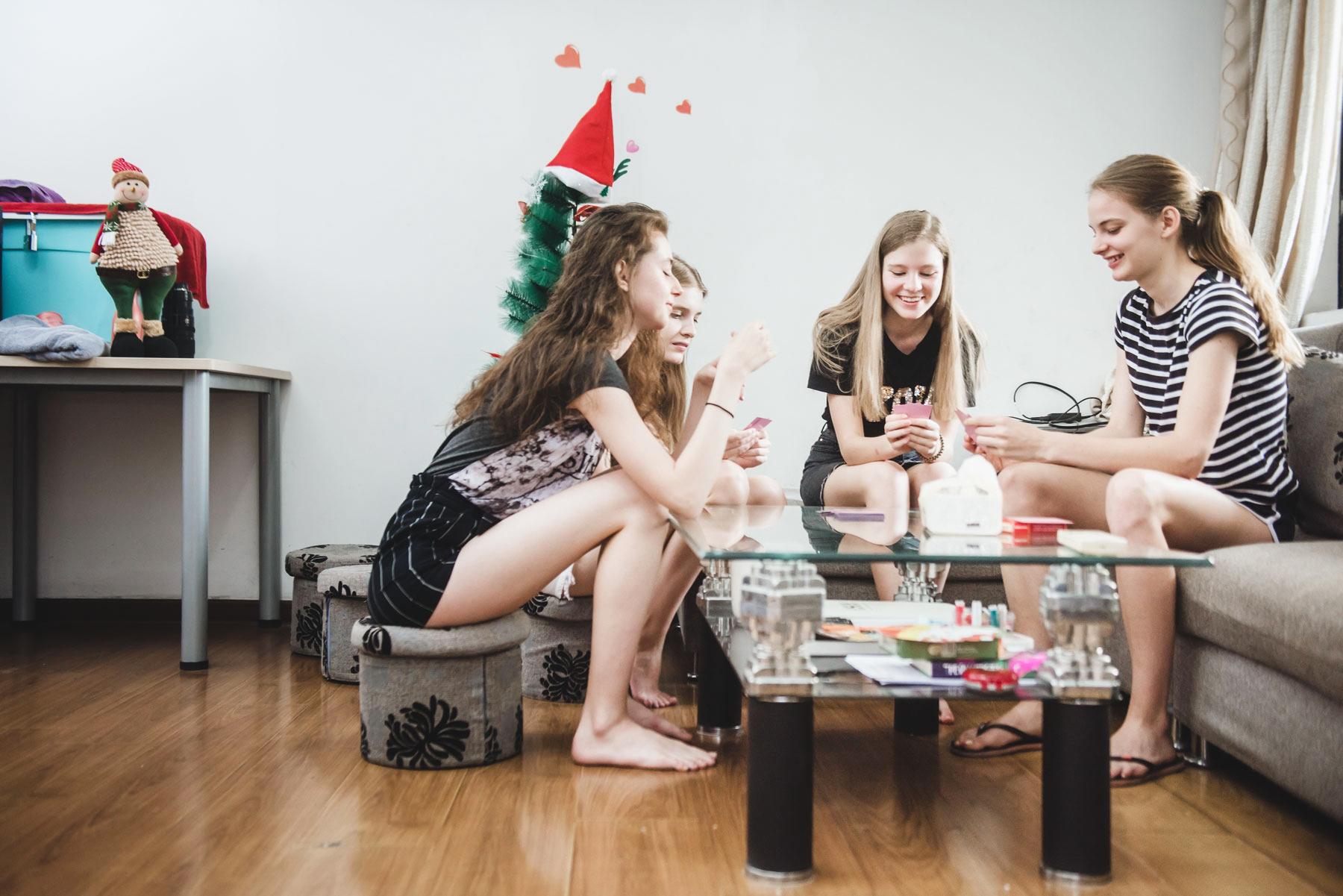 中国人买不起房子的有多少,中国普通人一辈子都买不起套房