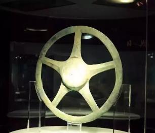 古墓挖出神秘物件视频,南北朝古墓里的物件