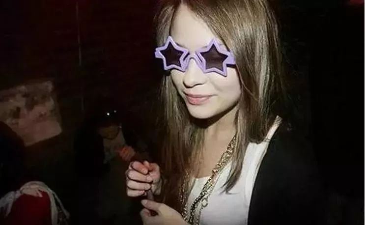 这些人吃完“蓝精灵”后飘飘欲仙，见到这个一定要打110！