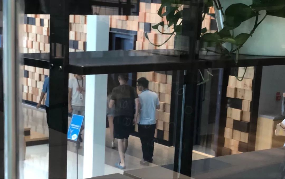 阿里巴巴厚底拖鞋,阿里巴巴拖鞋推荐夏季