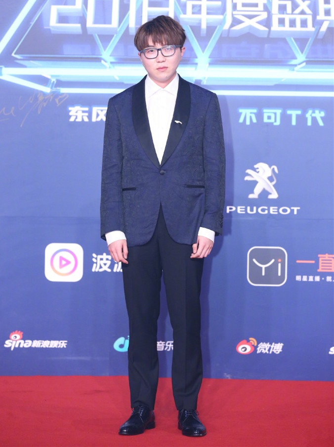 亚洲新歌榜年度盛典乐华七子,乐华七子nextheartfullofyou舞台