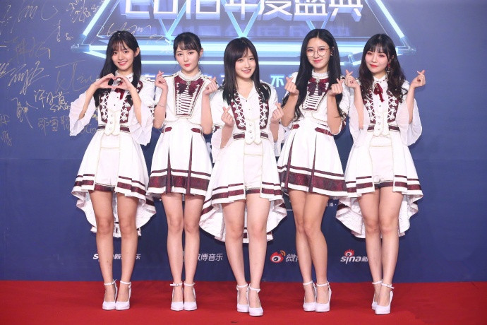 亚洲新歌榜年度盛典乐华七子,乐华七子nextheartfullofyou舞台