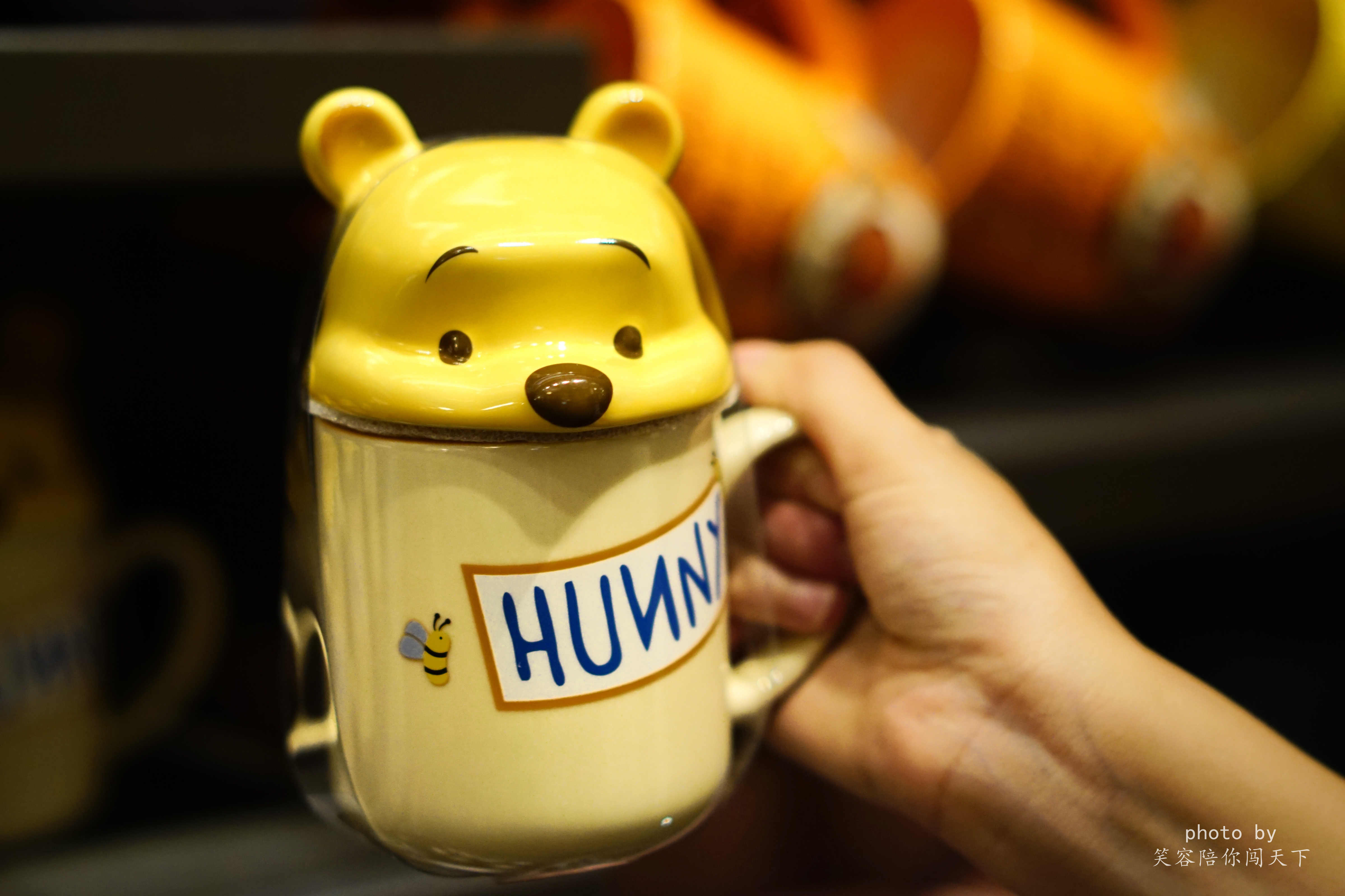 上海迪士尼乐园棒棒糖50元一个,上海迪士尼购物攻略