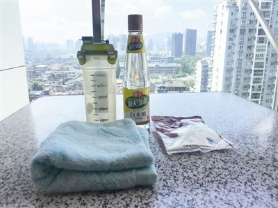 为啥毛巾用一段时间会变滑,毛巾用时间了变硬怎么处理