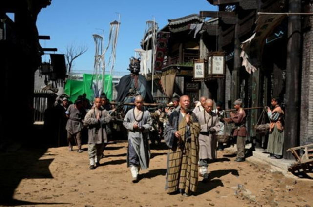 武则天陵前61尊石像，究竟是谁的雕像？为何全部都失去了脑袋