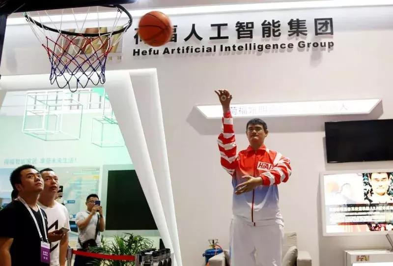 国内最值得期待的机器人,外媒看中国冬奥机器人