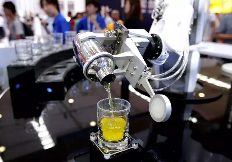 国内最值得期待的机器人,外媒看中国冬奥机器人