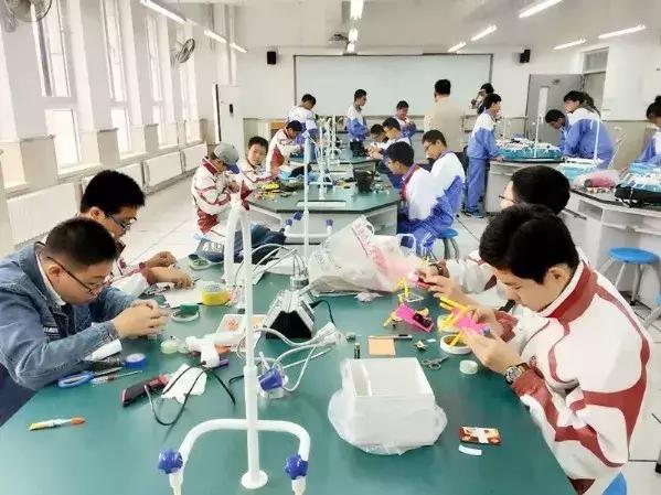 为母校打call的意思,为母校打call标语