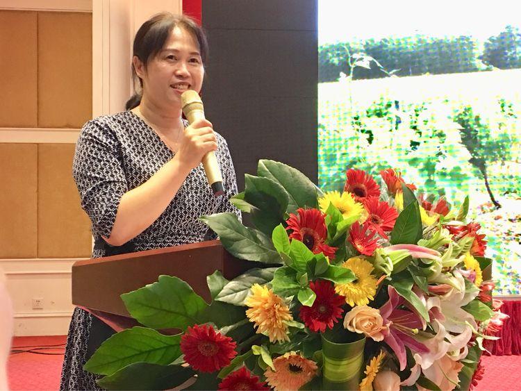 关注品质造福天中驻马店欢乐爱家仙菲国际酒庄联合举办发布会暨团购订购会