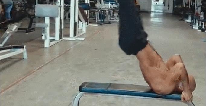 练腹肌怎么缓解腹部疼痛,练腹肌腹部有撕裂感怎么快速恢复