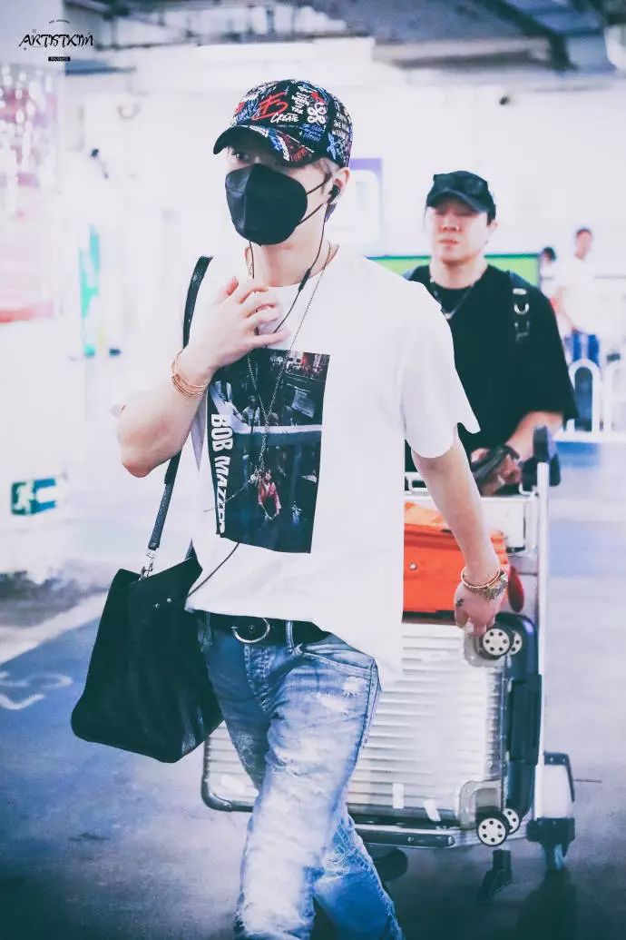 一周偶像jennie,一周偶像女艺人穿搭合集