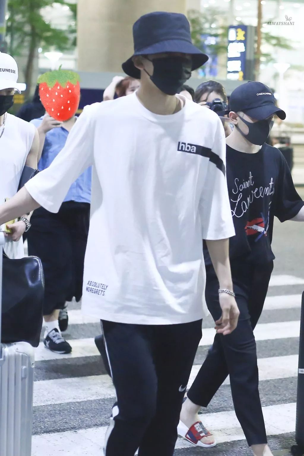 一周偶像jennie,一周偶像女艺人穿搭合集