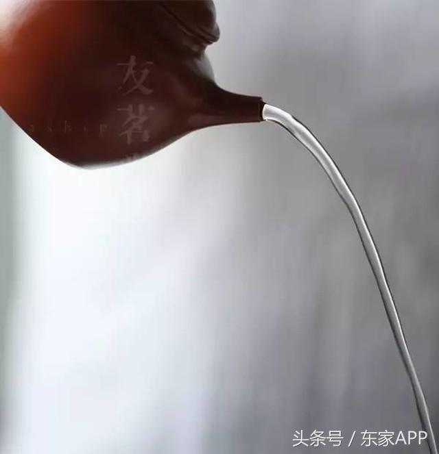 如何改善紫砂壶出水不流畅的问题,紫砂壶出水不畅的原因和解决办法