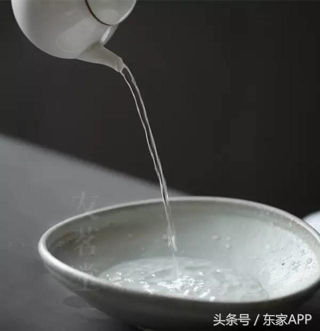 如何改善紫砂壶出水不流畅的问题,紫砂壶出水不畅的原因和解决办法