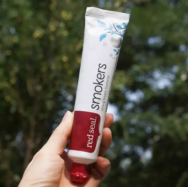 出门在外，来看看LOHAS编辑部的小姐姐们都必备哪些好物~