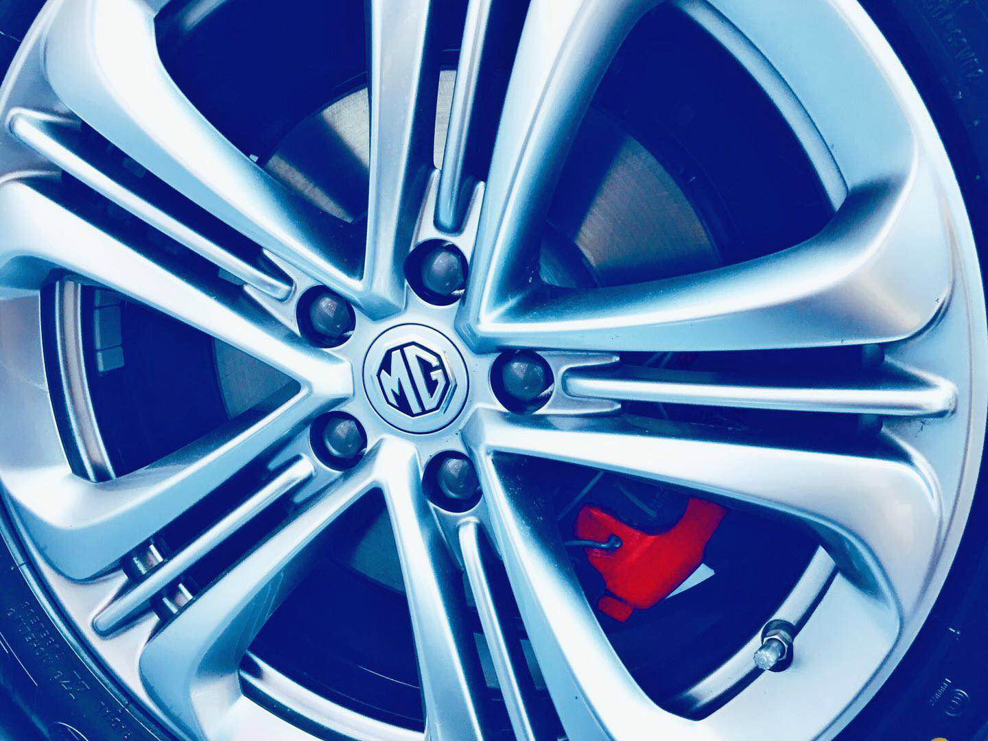 魔都时尚潮人排长队体验的“荷尔蒙工厂”已在全国50城陆续开业